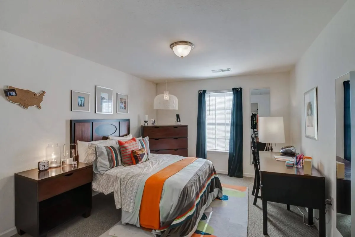 Business 4 image THE GROVE APARTMENTS HUNTSVILLE