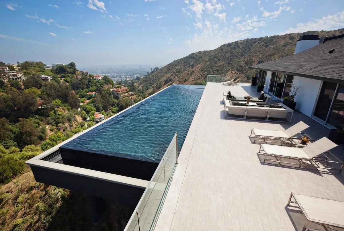 Business 16 image GARDNER OUTDOOR AND POOL REMODELING