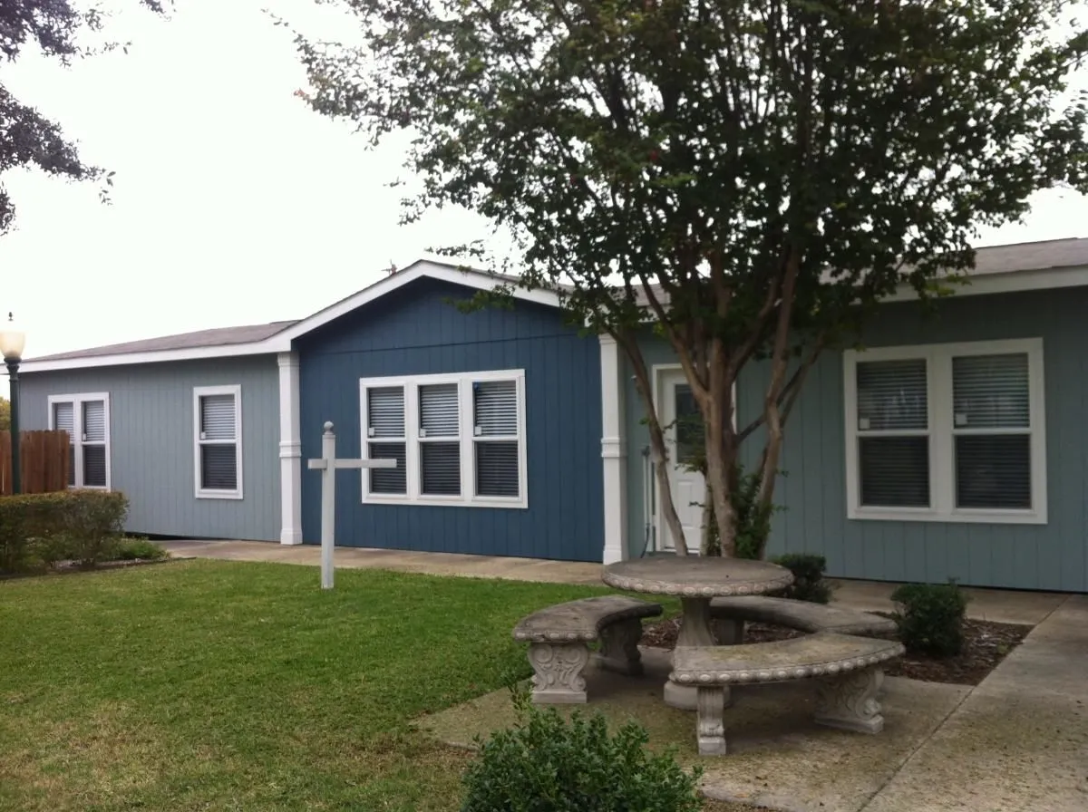 Business 2 image CLAYTON HOMES