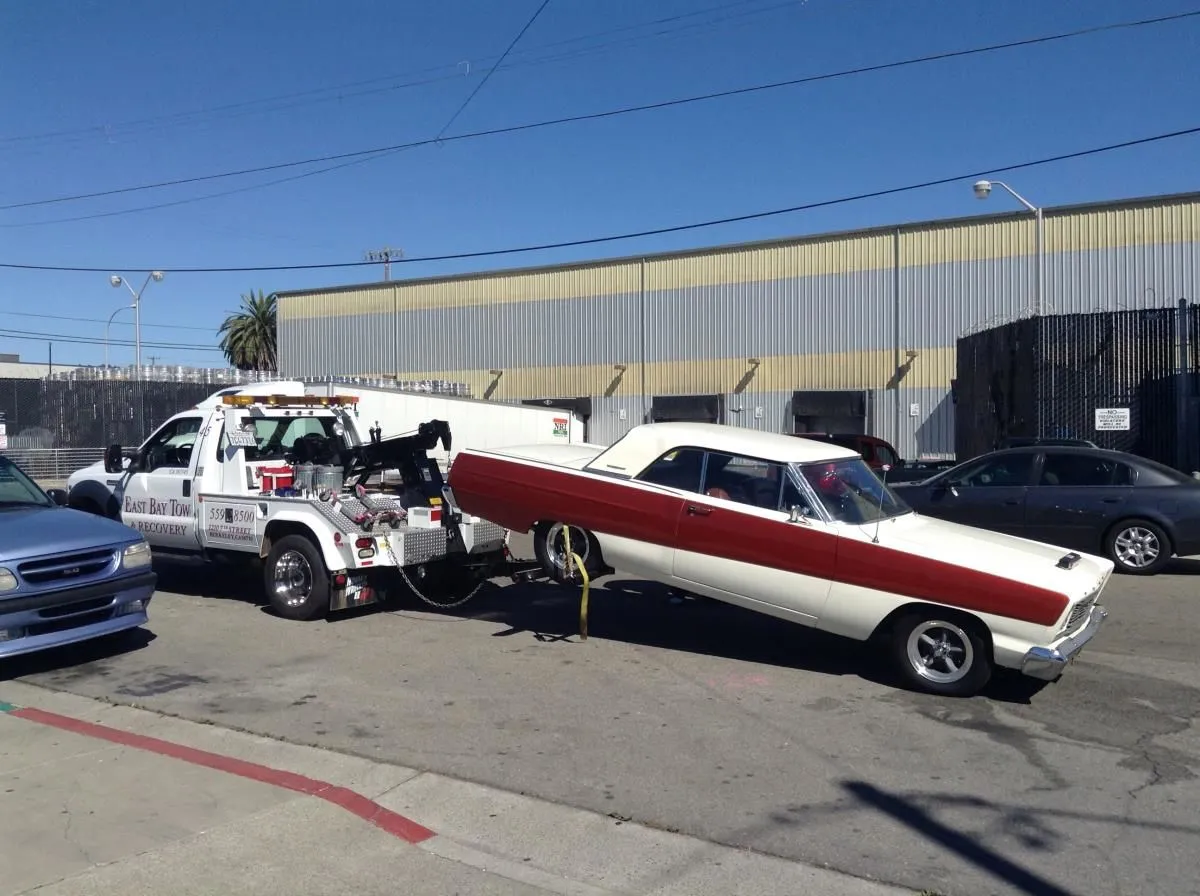 Business 6 image EAST BAY TOW INC