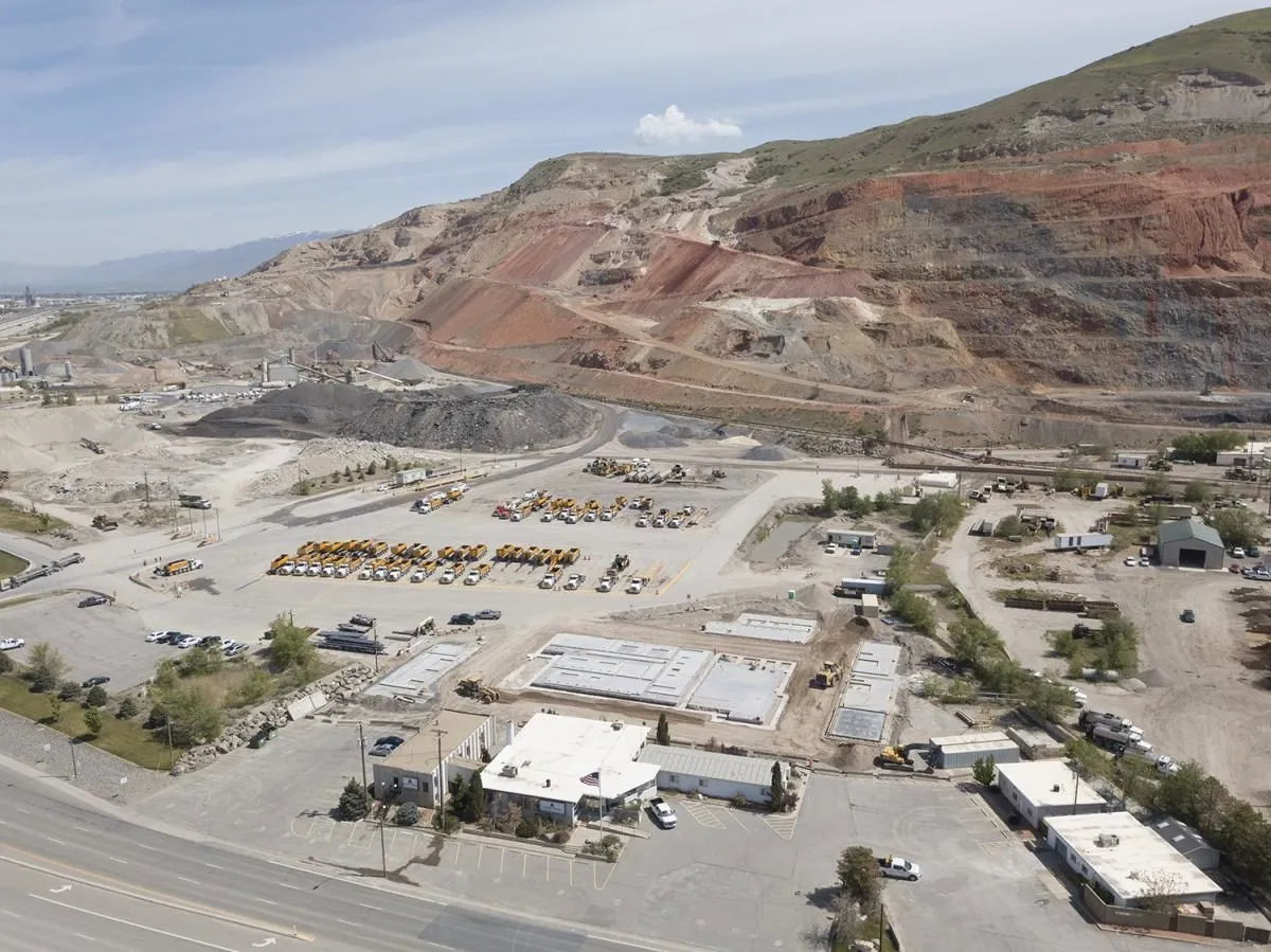 Business 8 image STAKER PARSON MATERIALS & CONSTRUCTION, A CRH COMPANY