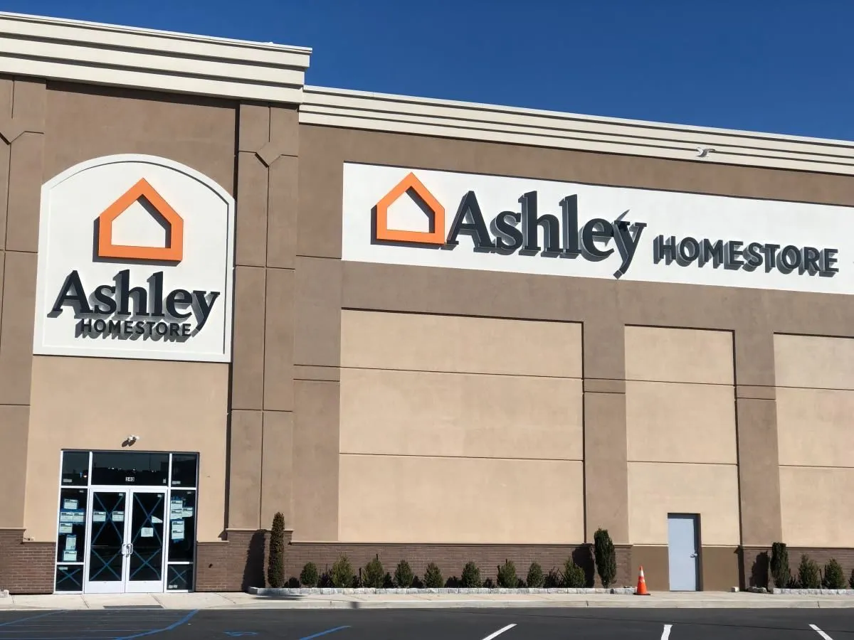Business 3 image ASHLEY HOMESTORE
