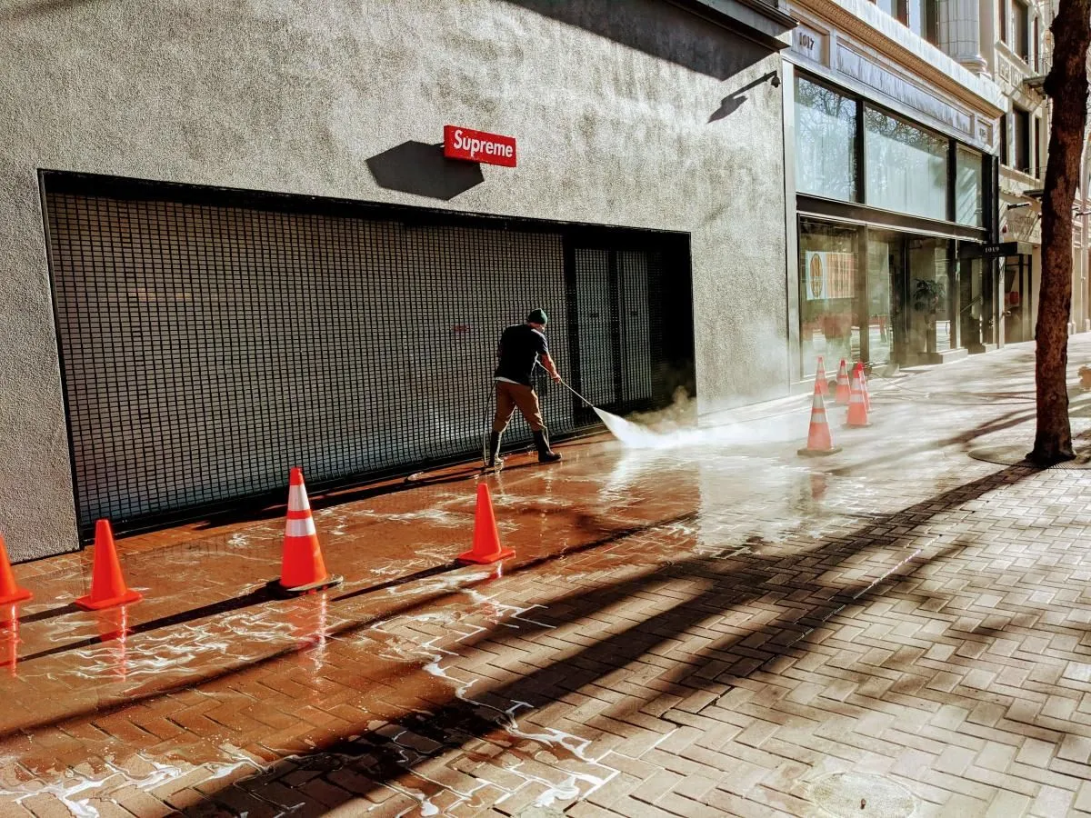 Business 81 image EAGLE WINDOW CLEANING