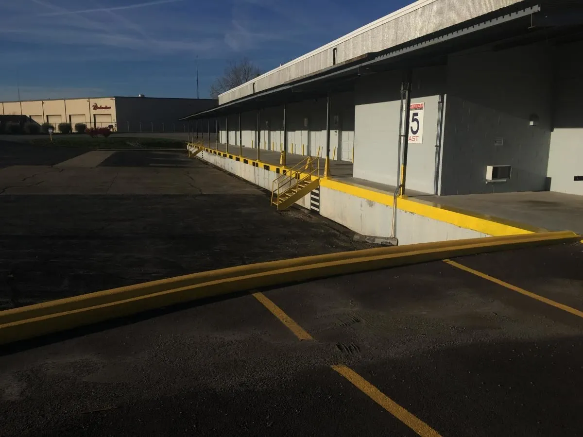 Business 1 image INDIANAPOLIS INDUSTRIAL CENTER