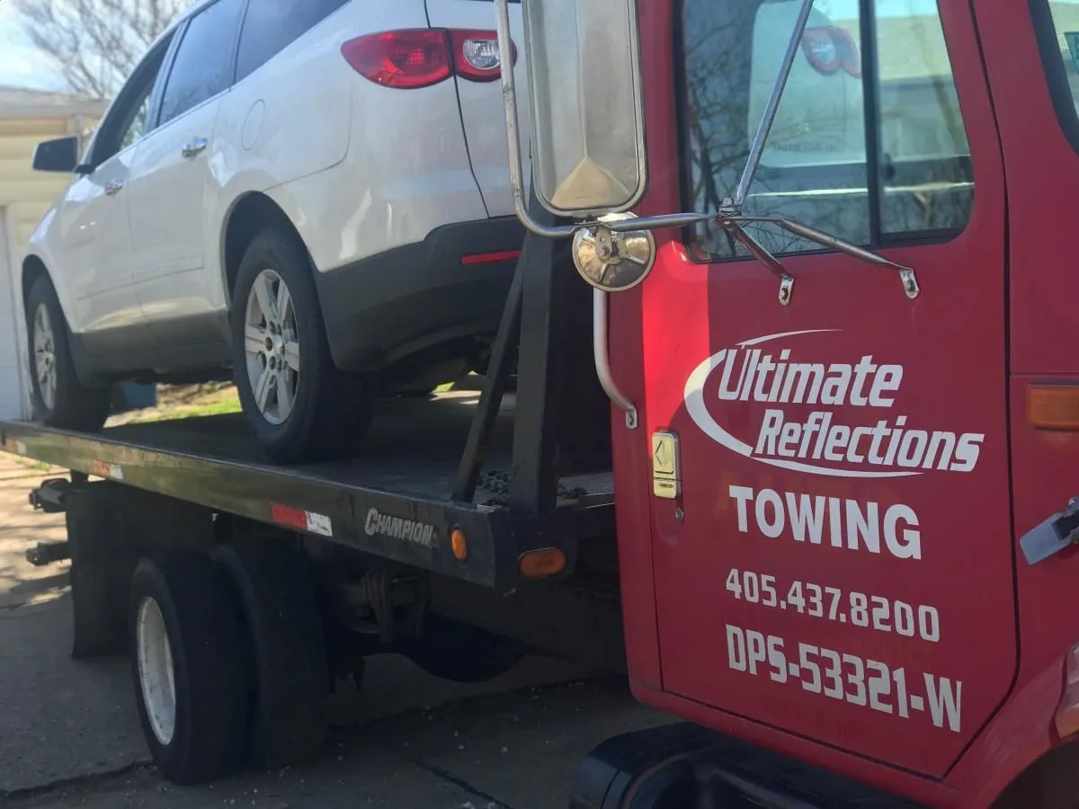 Business 7 image ULTIMATE REFLECTIONS TOWING LLC