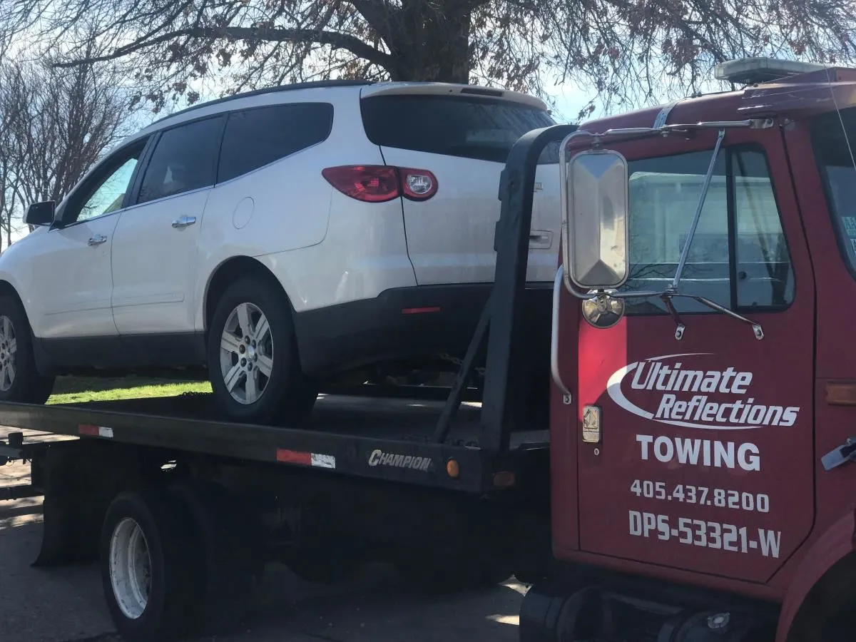 Business 9 image ULTIMATE REFLECTIONS TOWING LLC