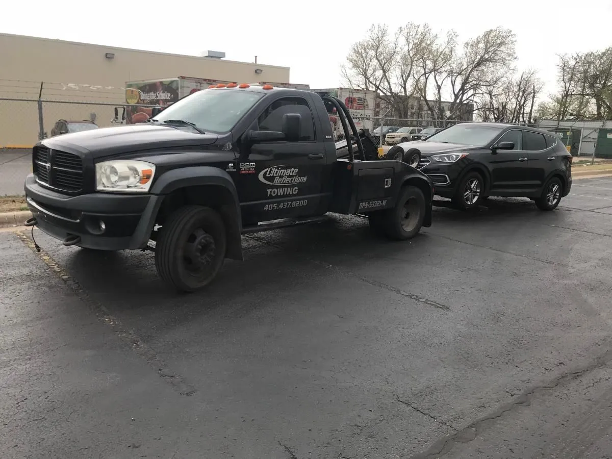 Business 14 image ULTIMATE REFLECTIONS TOWING LLC