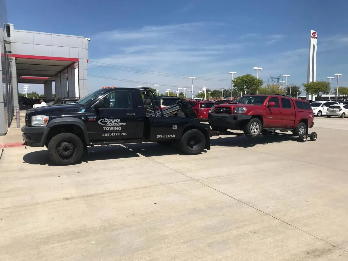 Business 24 image ULTIMATE REFLECTIONS TOWING LLC