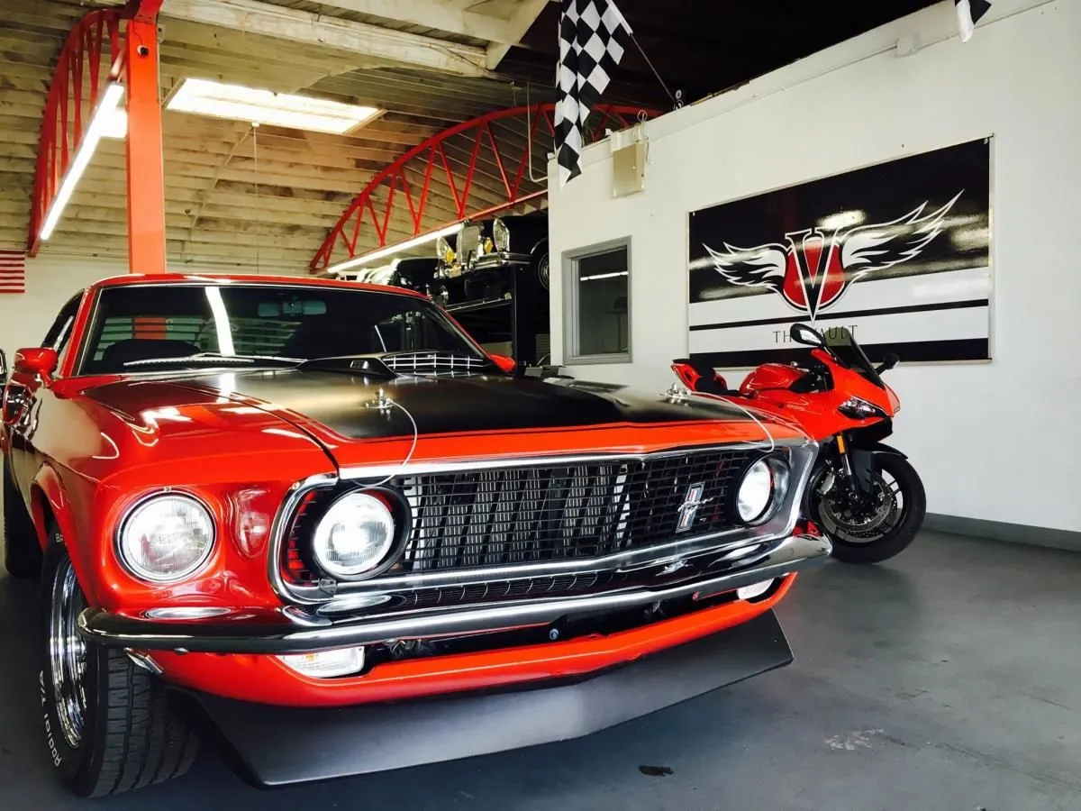 Business 8 image VELOCE MOTORS THE VAULT