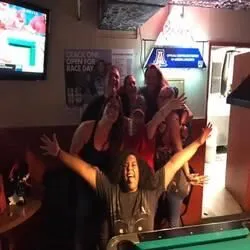 Business 2 image HIGH 5 GRILLE