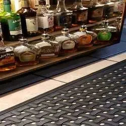 Business 3 image HIGH 5 GRILLE