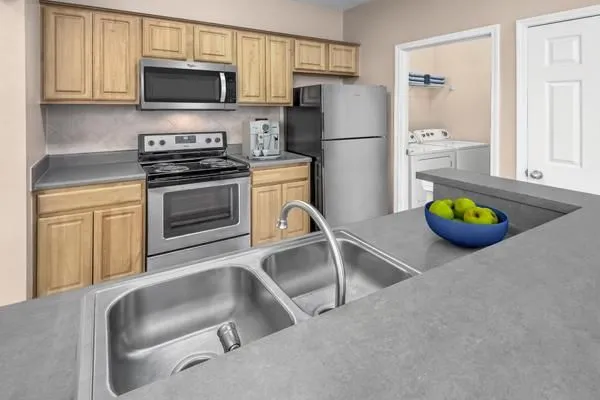 Business 11 image CAMDEN STOCKBRIDGE APARTMENTS