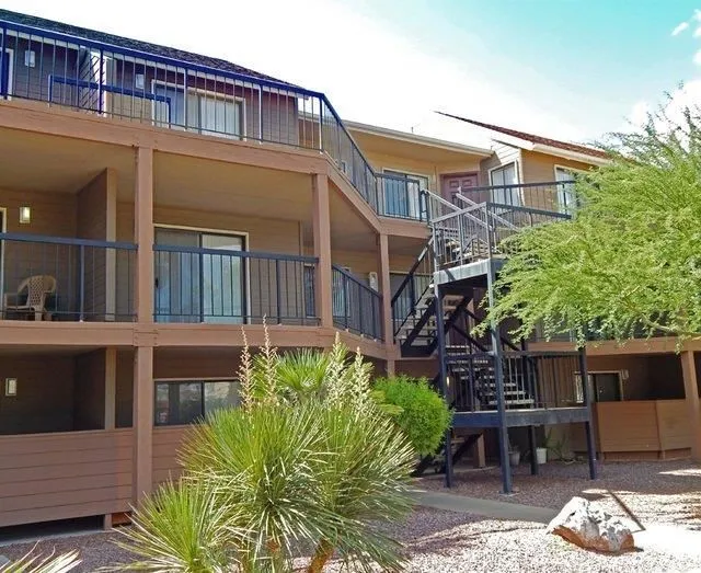Business 19 image OVERLOOK AT PANTANO APARTMENTS