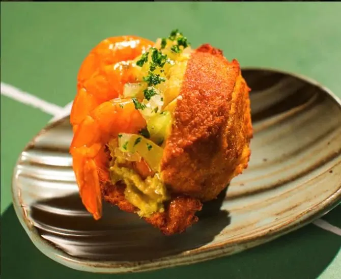 Business 11 image THE DAMEL