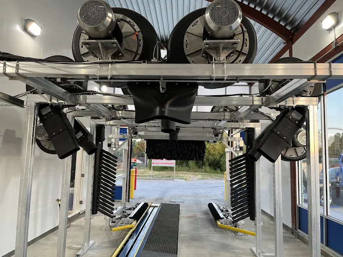 Business 8 image QUICK N CLEAN CAR WASH