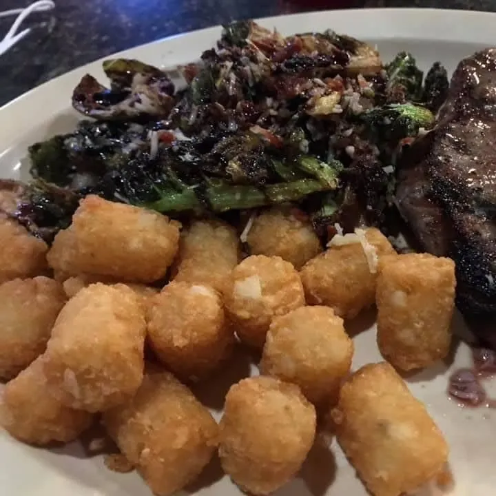 Business 6 image HIGH 5 GRILLE