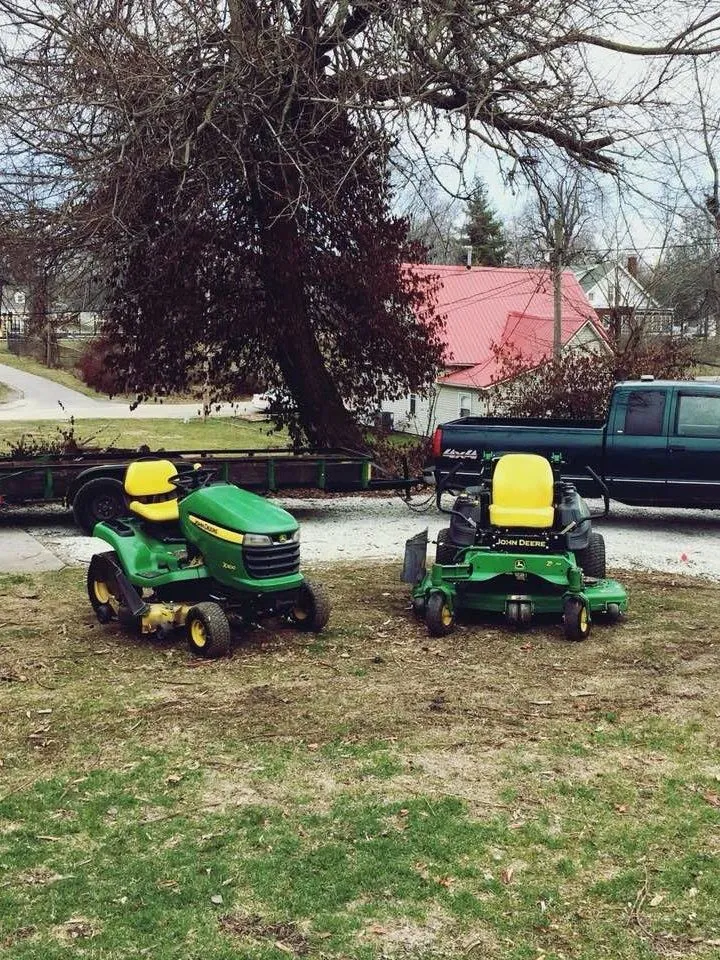 Business 3 image COLLINS MOWING