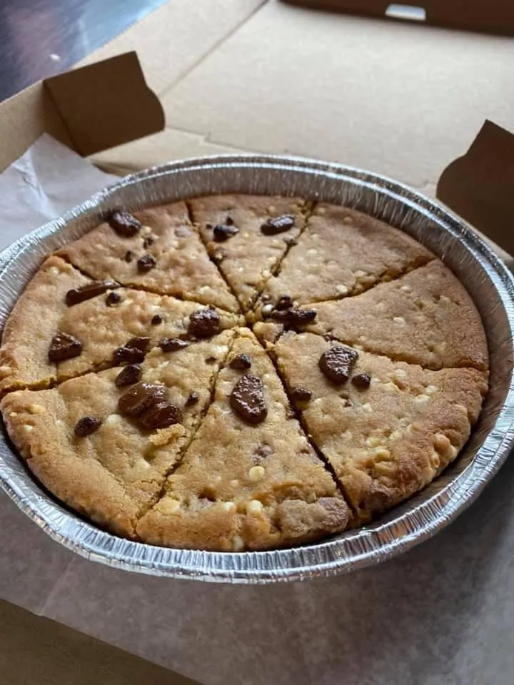 Business 5 image FOX'S PIZZA DEN