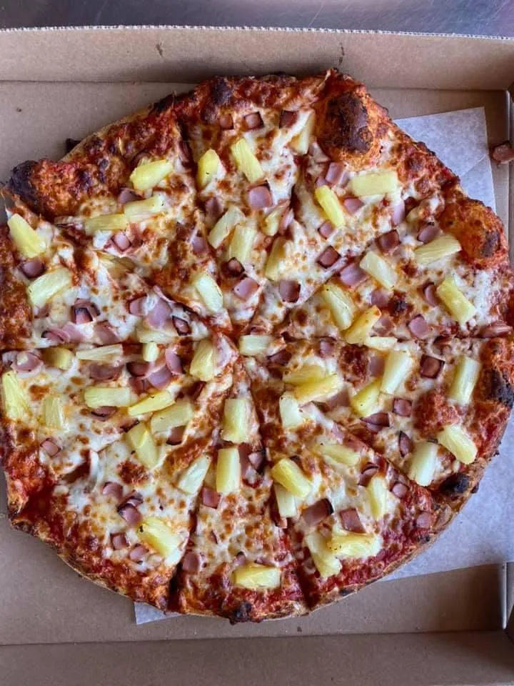 Business 7 image FOX'S PIZZA DEN