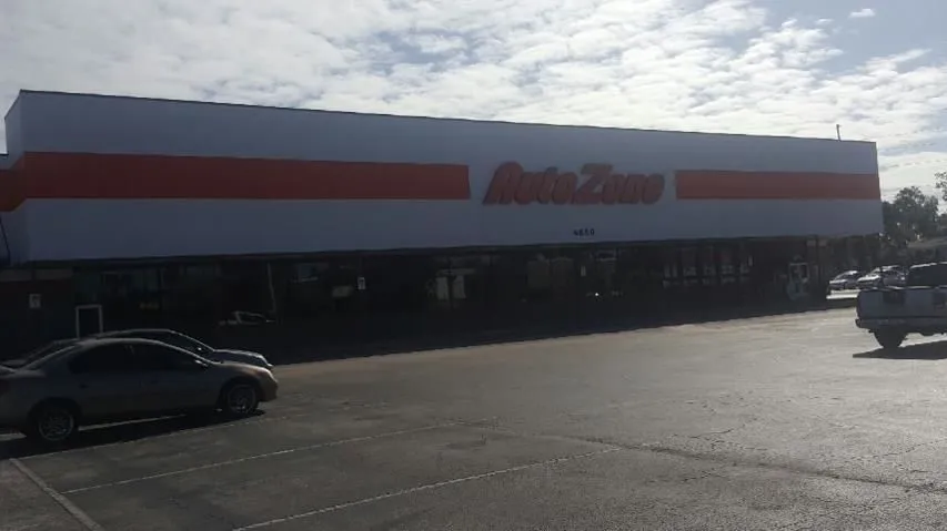 Business 2 image AUTOZONE AUTO PARTS