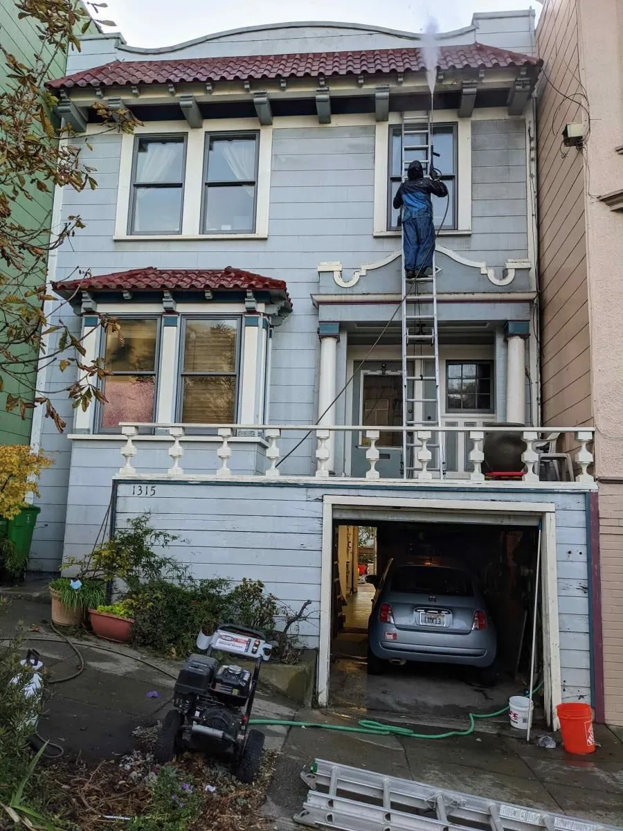 Business 12 image EAGLE WINDOW CLEANING
