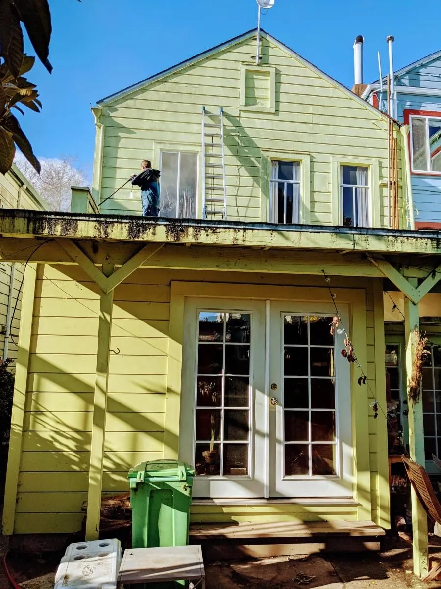 Business 50 image EAGLE WINDOW CLEANING