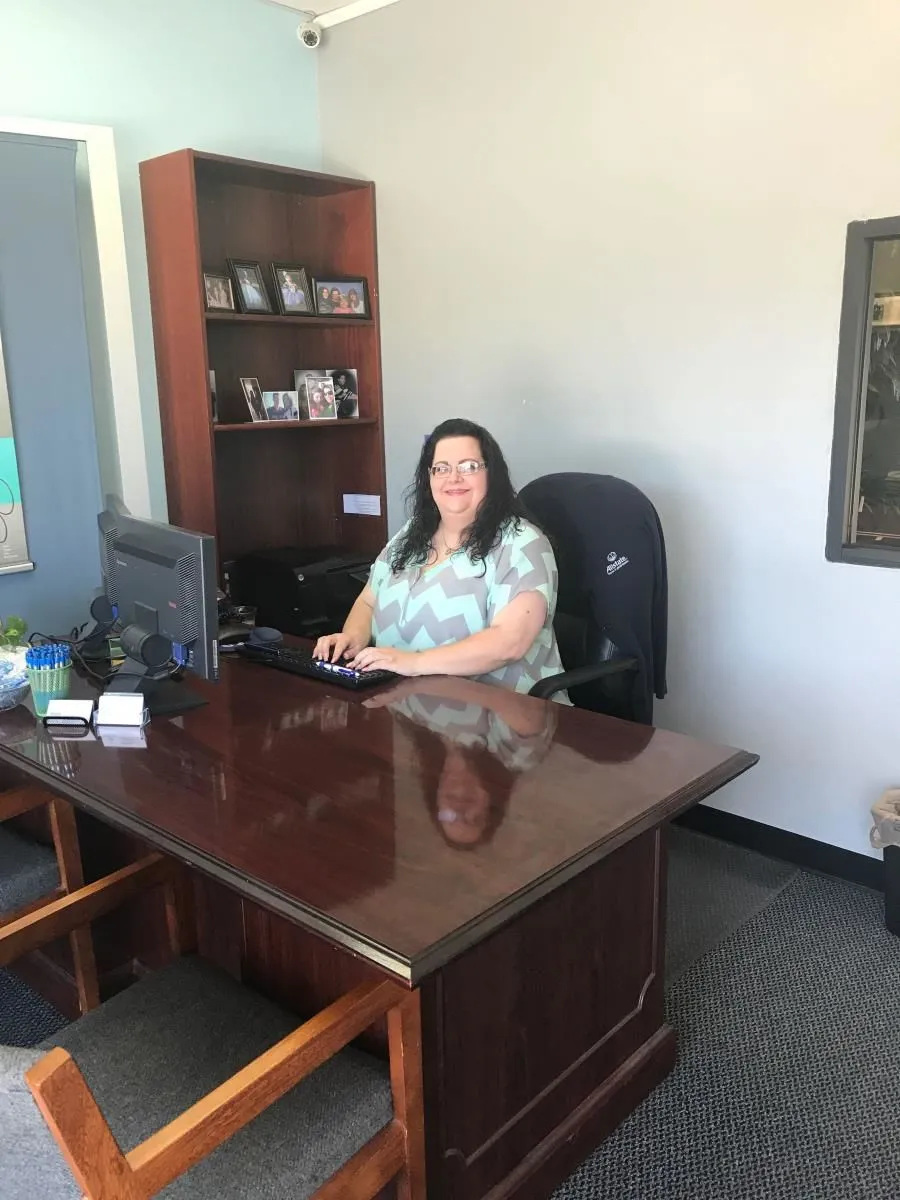 Business 5 image EVA HERRERA: ALLSTATE INSURANCE