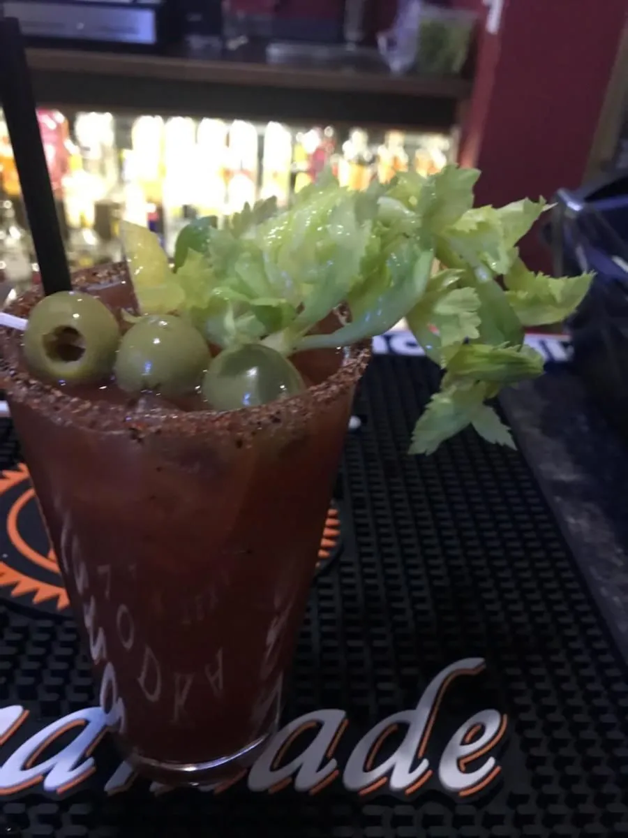 Business 16 image HIGH 5 GRILLE