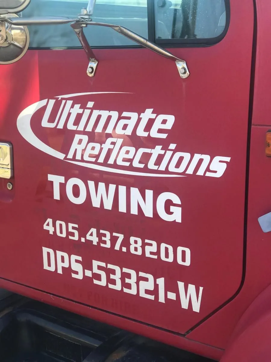 Business 1 image ULTIMATE REFLECTIONS TOWING LLC
