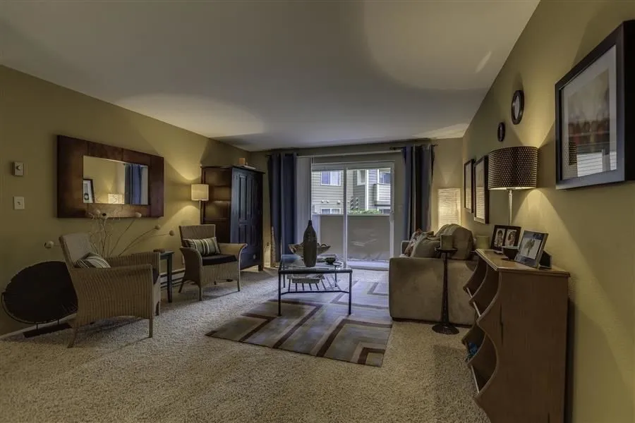 Business 5 image ARNADA POINTE APARTMENT HOMES