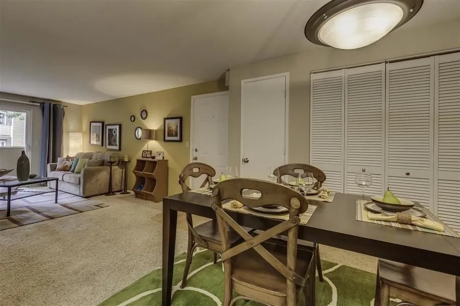 Business 6 image ARNADA POINTE APARTMENT HOMES
