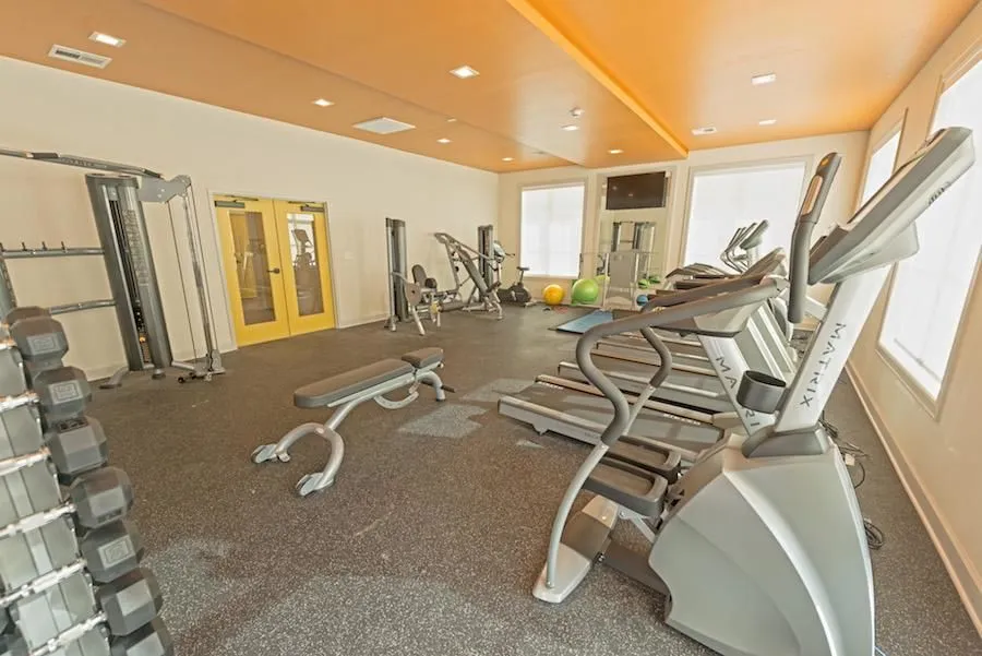 Business 13 image MIDTOWN SAM HOUSTON APARTMENTS