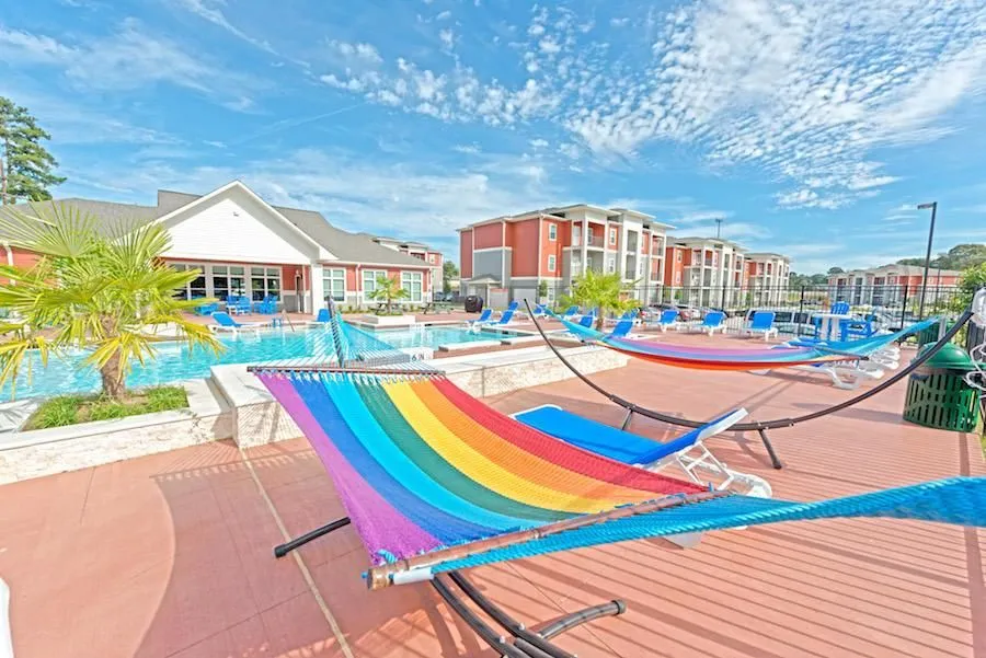 Business 19 image MIDTOWN SAM HOUSTON APARTMENTS