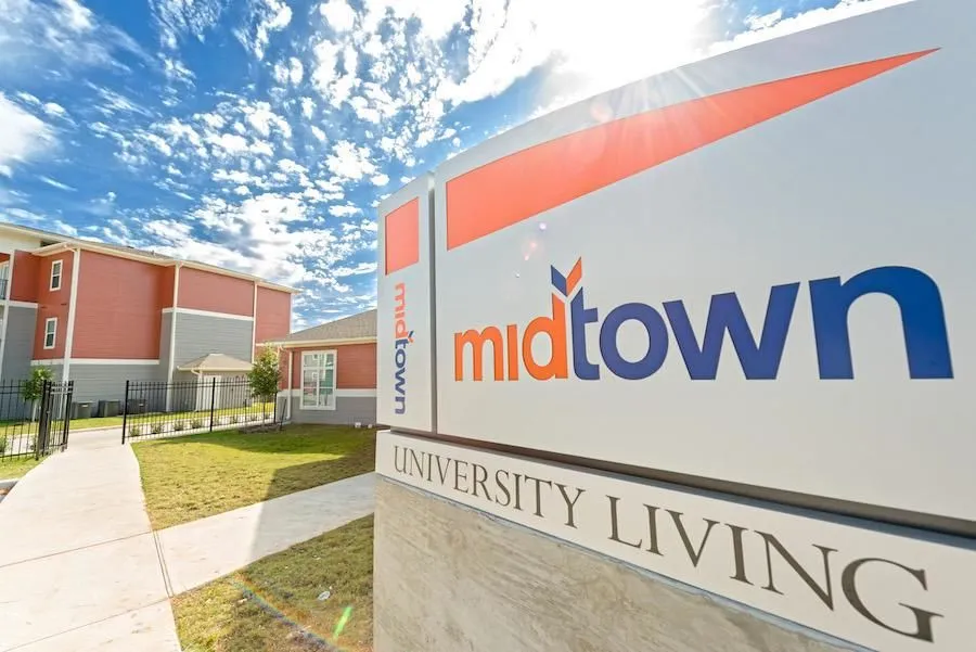 Business 25 image MIDTOWN SAM HOUSTON APARTMENTS