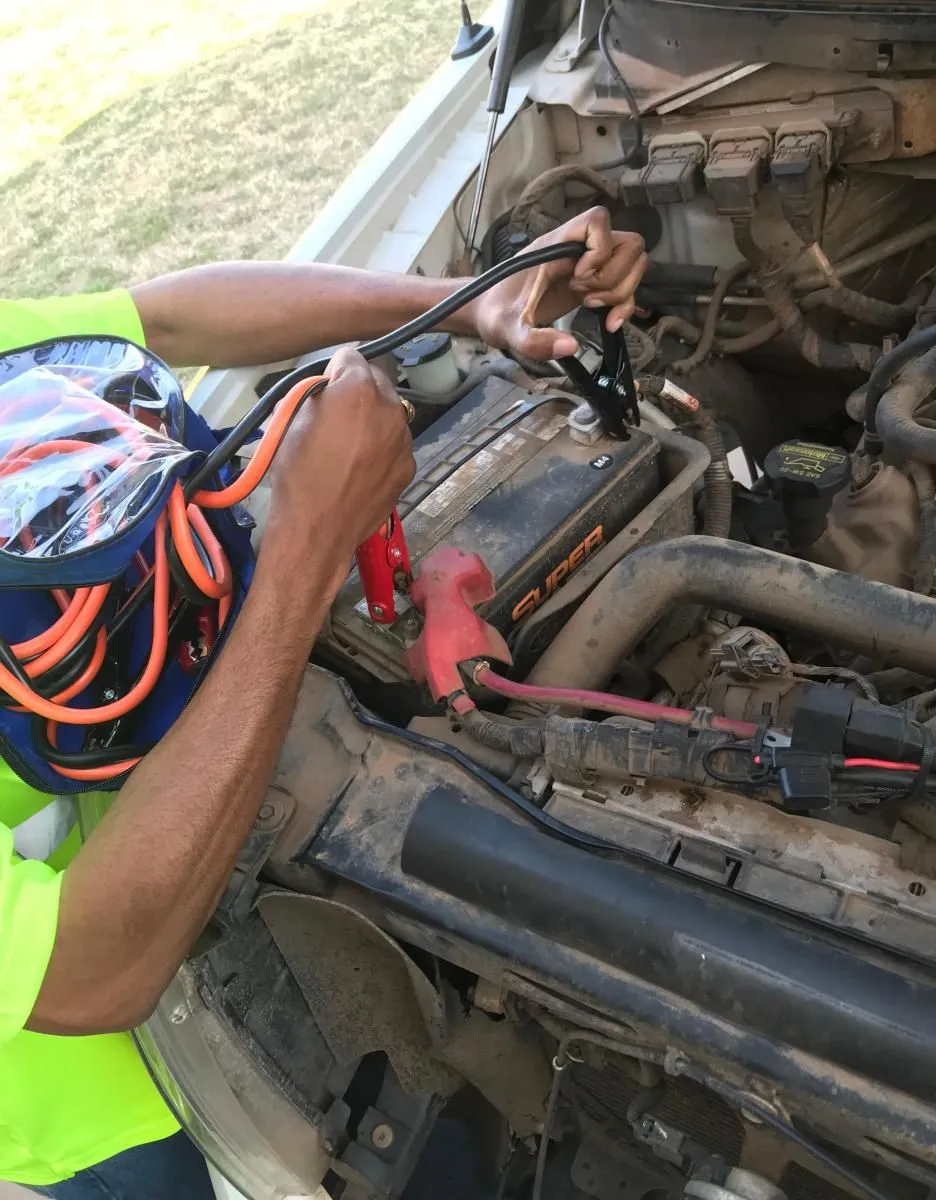 Business 2 image ULTIMATE REFLECTIONS TOWING LLC