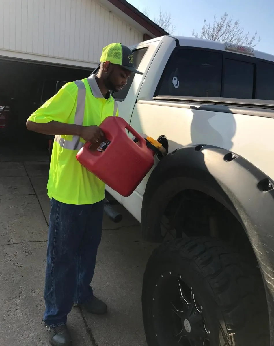 Business 15 image ULTIMATE REFLECTIONS TOWING LLC