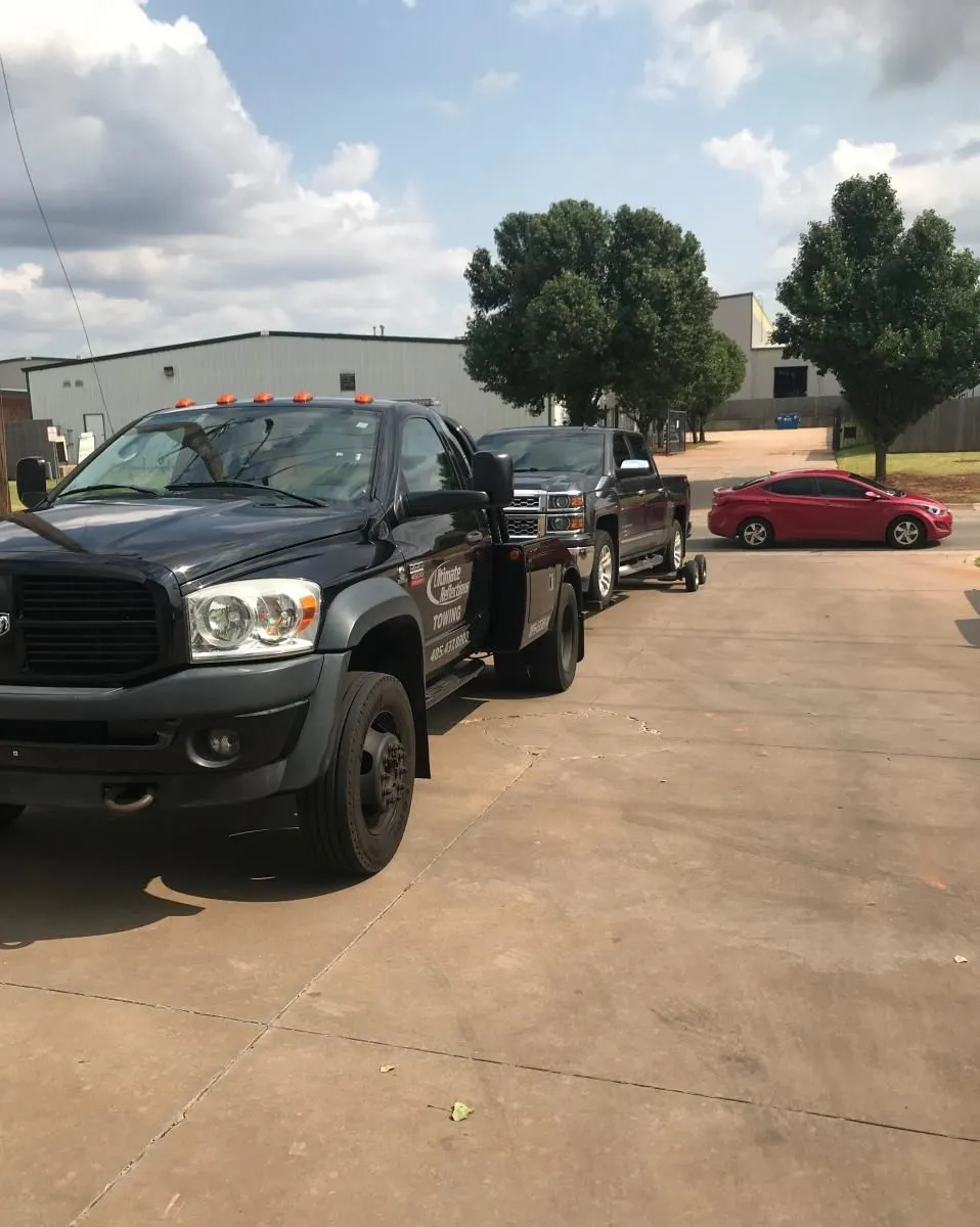 Business 36 image ULTIMATE REFLECTIONS TOWING LLC