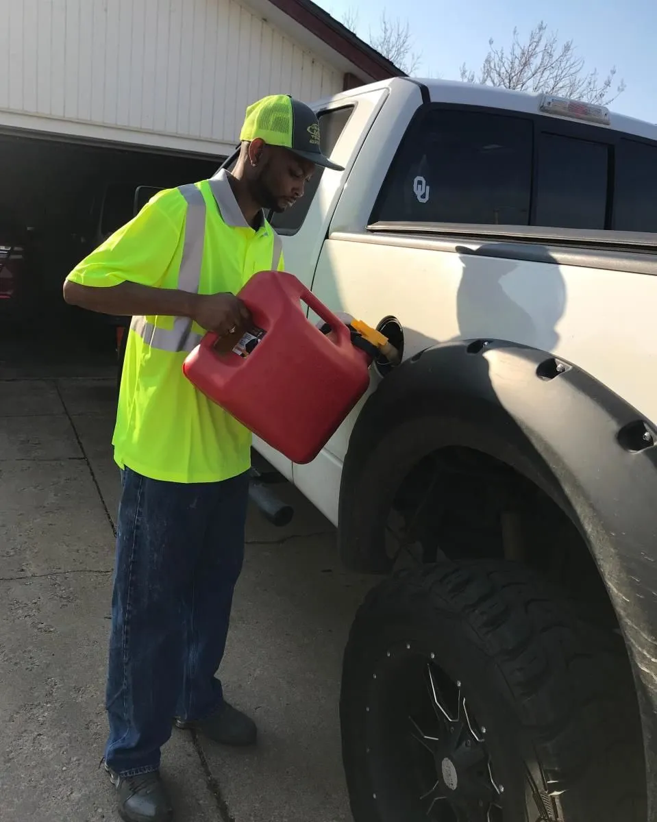 Business 19 image ULTIMATE REFLECTIONS TOWING LLC