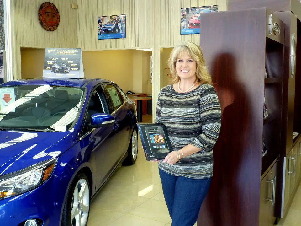 Business 2 image BOWEN SCARFF FORD