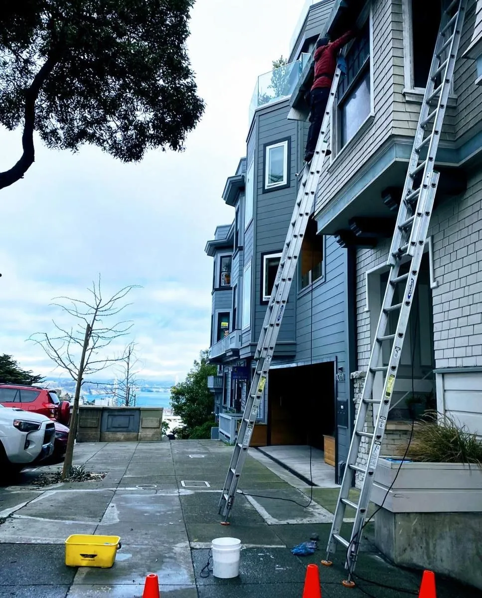 Business 86 image EAGLE WINDOW CLEANING